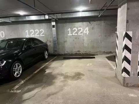 Гараж в Свердловская область, Екатеринбург ул. Героев России, 35 (16 ...