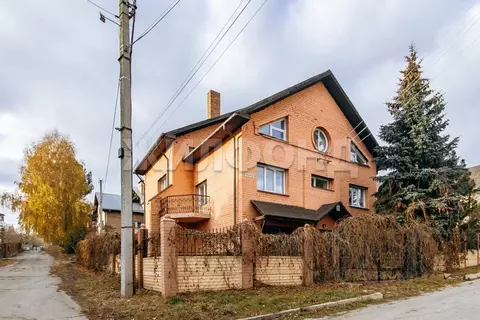 Коттедж в Новосибирская область, Новосибирск ул. Ивлева (445 м)