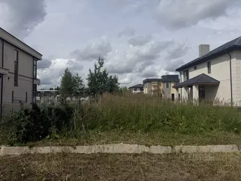 Участок в Московская область, Истра муниципальный округ, д. ...
