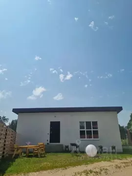 Дом в Самарская область, Ставропольский район, Узюково с/пос, с. ...