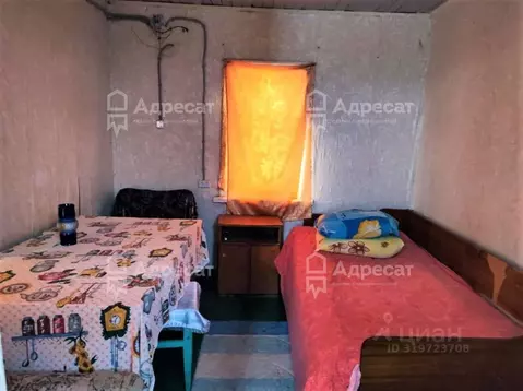 Дом в Волгоградская область, Светлоярский район, Кировское с/пос, ...