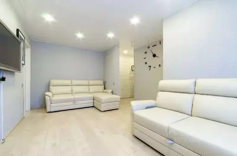 2-к кв. Псковская область, Псков наб. Реки Великой, 6 (50.0 м)