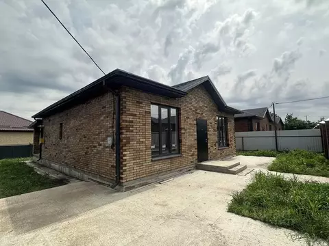 Дом в Краснодарский край, Динской район, Новотитаровская ст-ца ...