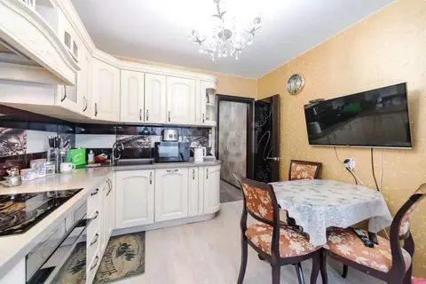 3-к кв. Амурская область, Благовещенск 2-й мкр, ул. Кантемирова, 23/2 ...