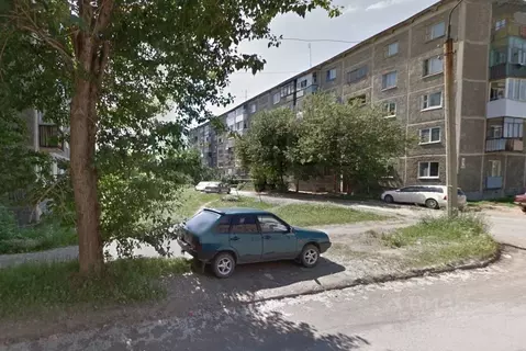 2-к кв. Свердловская область, Первоуральск Цветочная ул., 13 (36.9 м)
