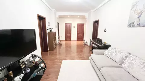 3-к кв. Башкортостан, Уфа ул. Октябрьской Революции, 9 (94.8 м)