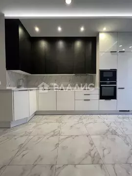 Продается 3-комнатная квартира