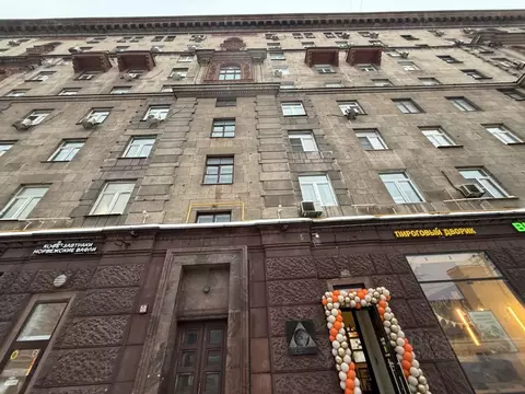 2-к кв. Москва Ленинградский просп., 75к1 (65.9 м)