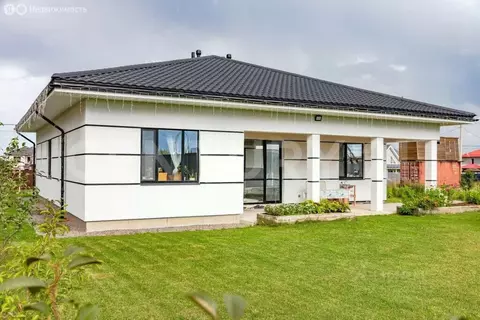 Дом в Аннинское городское поселение, деревня Иннолово, Новгородская ...