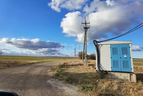 Участок в Крым, Черноморский район, Окуневское с/пос, с. Громово  ...
