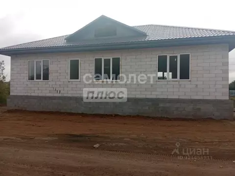 Дом в Курская область, Октябрьский район, Черницынский сельсовет, с. ...