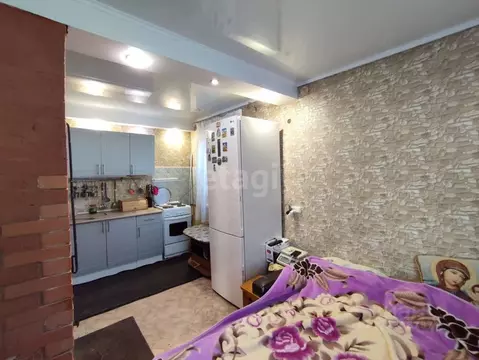 Дом в Свердловская область, Талицкий муниципальный округ, с. Яр ул. ...