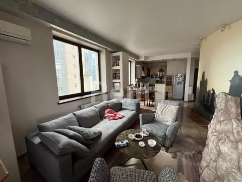 4-к кв. Москва 3-я Красногвардейская ул., 3 (140.0 м)