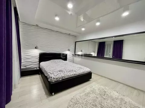 1-к кв. Тюменская область, Тюмень ул. Николая Чаплина, 130 (84.0 м)