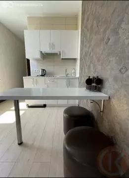 4-комнатная квартира: Евпатория, улица Революции, 59 (112.3 м)