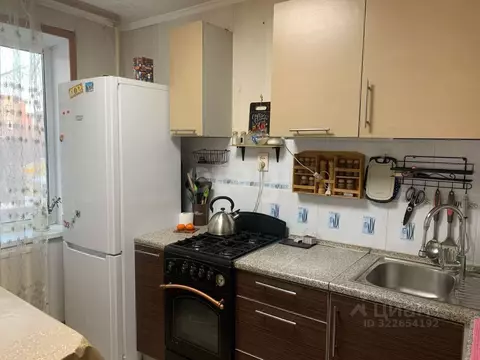 3-к кв. Курганская область, Курган Заозерный жилрайон, 3-й мкр, 8 ...