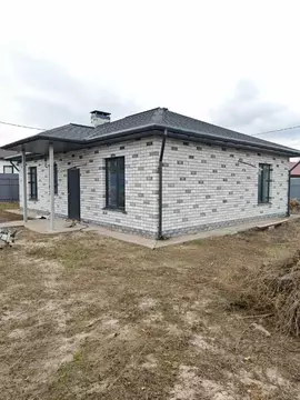 Дом в Волгоградская область, Краснослободск Среднеахтубинский район, ...