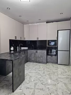 2-к кв. Краснодарский край, Краснодар Любимово мкр, 18 (77.0 м)