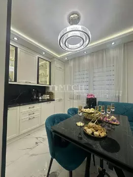 Продается 3-комнатная квартира