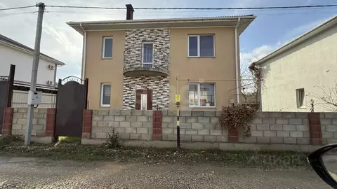 Дом в Крым, Симферопольский район, Мирновское с/пос, с. Белоглинка  ...