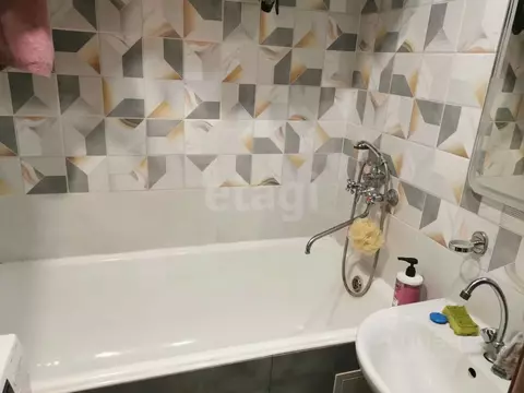 2-к кв. Тульская область, Тула ул. Максима Горького, 33 (50.6 м)