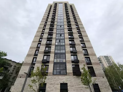 Гараж в Москва 1-я Владимирская ул., 47к1 (14 м)