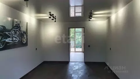 Гараж в Краснодарский край, Геленджик ул. Фадеева, 50 (49 м)