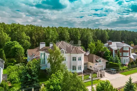 Коттедж в Москва д. Ширяево, ул. Русское Поле, 34 (1238 м)