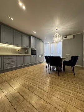 4-к кв. Башкортостан, Уфа бул. Яркий, 5 (128.0 м)