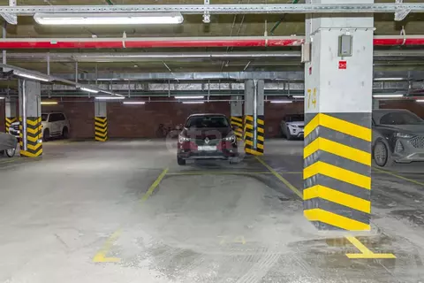 Гараж в Ханты-Мансийский АО, Сургут ул. Мелик-Карамова, 4 (15 м)