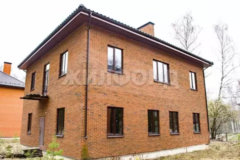 Дом в Орловская область, Орловский муниципальный округ, пос. Зеленый ...