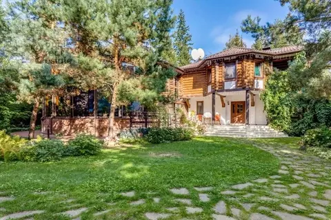 Дом в Московская область, Наро-Фоминский городской округ, д. ...