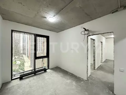 Продается 4-комнатная квартира