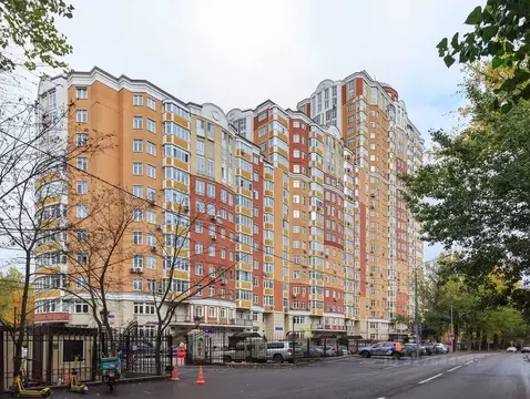 3-к кв. Москва Староволынская ул., 12к5 (165.0 м)