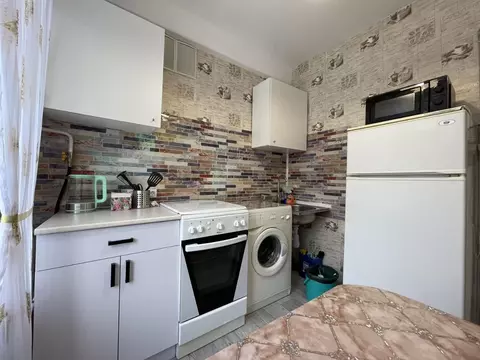 1-к кв. Санкт-Петербург Новосибирская ул., 13 (33.0 м)