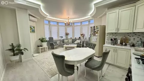 2-комнатная квартира: Махачкала, улица Устарбекова, 6 (82 м)