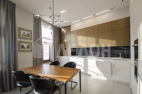 3-к кв. Омская область, Омск Сенная ул., 30 (162.8 м)