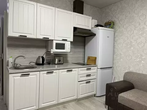 Студия Челябинская область, Челябинск ул. Братьев Кашириных, 131б ...