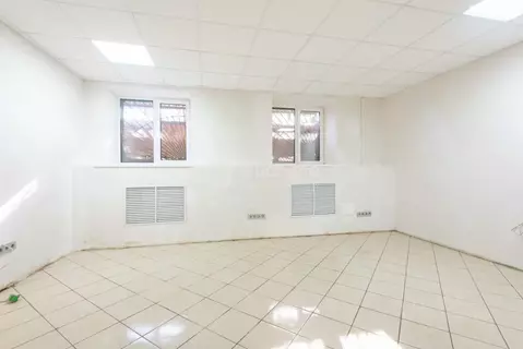 Помещение свободного назначения в Татарстан, Казань ул. Симонова, 2Б ...