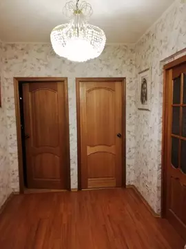 Продается 4-комнатная квартира