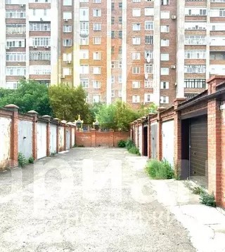 Гараж в Омская область, Омск Октябрьская ул., 98 (20 м)