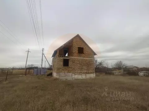 Дом в Крым, Сакский район, Ореховское с/пос, с. Михайловка ул. ...