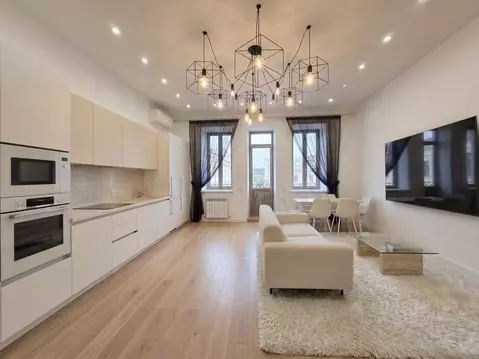3-к кв. Татарстан, Казань ул. Галактионова, 6 (130.0 м)