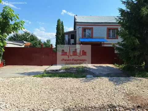 Дом в Саратовская область, муниципальное образование Энгельс, рабочий ...