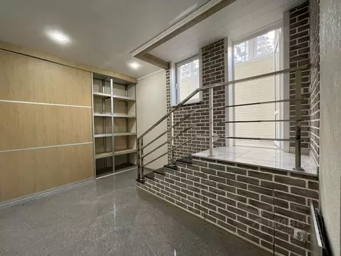 Торговая площадь в Краснодарский край, Краснодар Московская ул., 133к1 ...