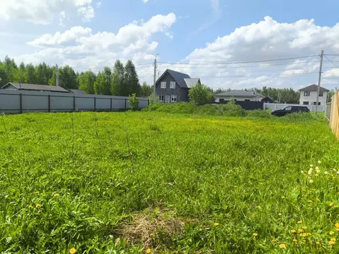 Участок в Московская область, Павлово-Посадский городской округ, д. ...