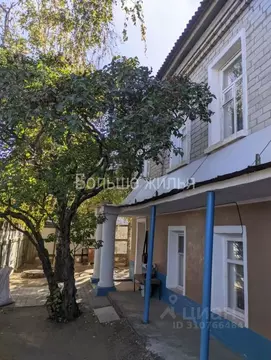 Дом в Волгоградская область, Волгоград Поселок Веселая Балка тер., ул. ...