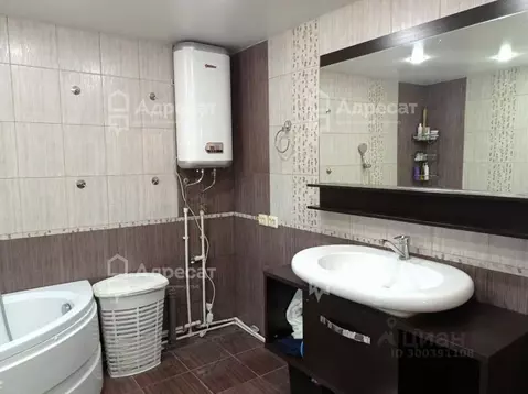 Дом в Волгоградская область, Светлоярский район, Кировское с/пос, ...