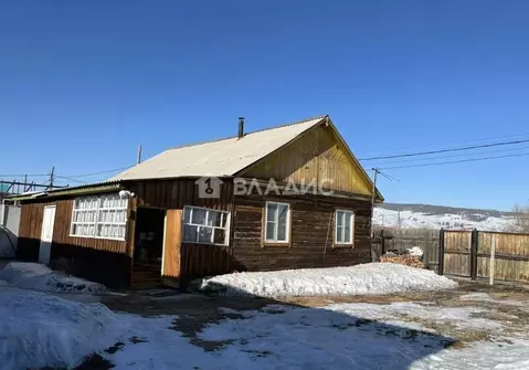Дом в Бурятия, Иволгинский район, Гурульбинское с/пос, с. Гурульба ул. ...