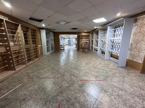 Торговая площадь в Свердловская область, Красноуральск ул. Ленина, 57 ...